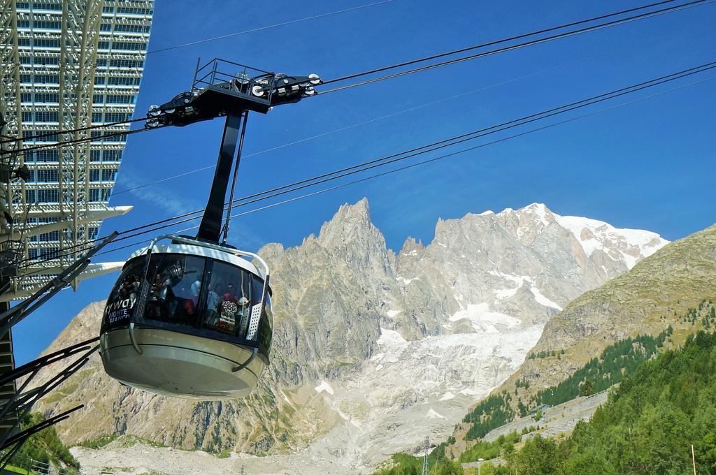 Hotel Aiguille Noire Courmayeur Eksteriør bilde