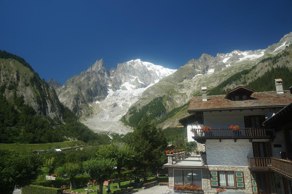 Hotel Aiguille Noire Courmayeur Eksteriør bilde